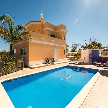 Villa Holiday Home In Guia With Heated Pool Albufeira
