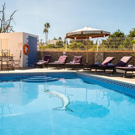 Holiday Home In Guia With Heated Pool Villa *